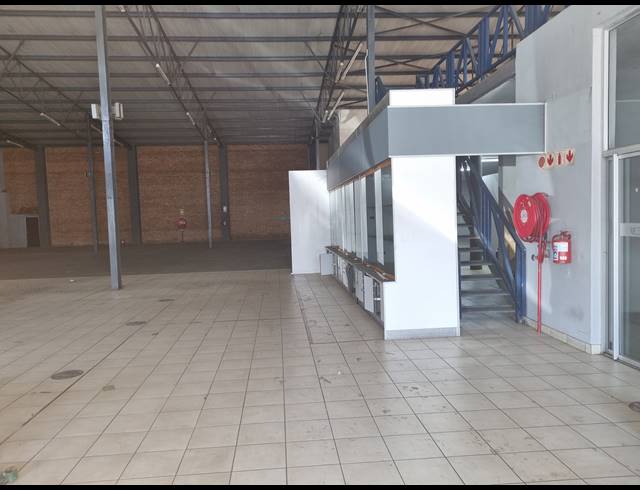 1,500M² WAREHOUSE TO LET IN NELSPRUIT CENTRAL